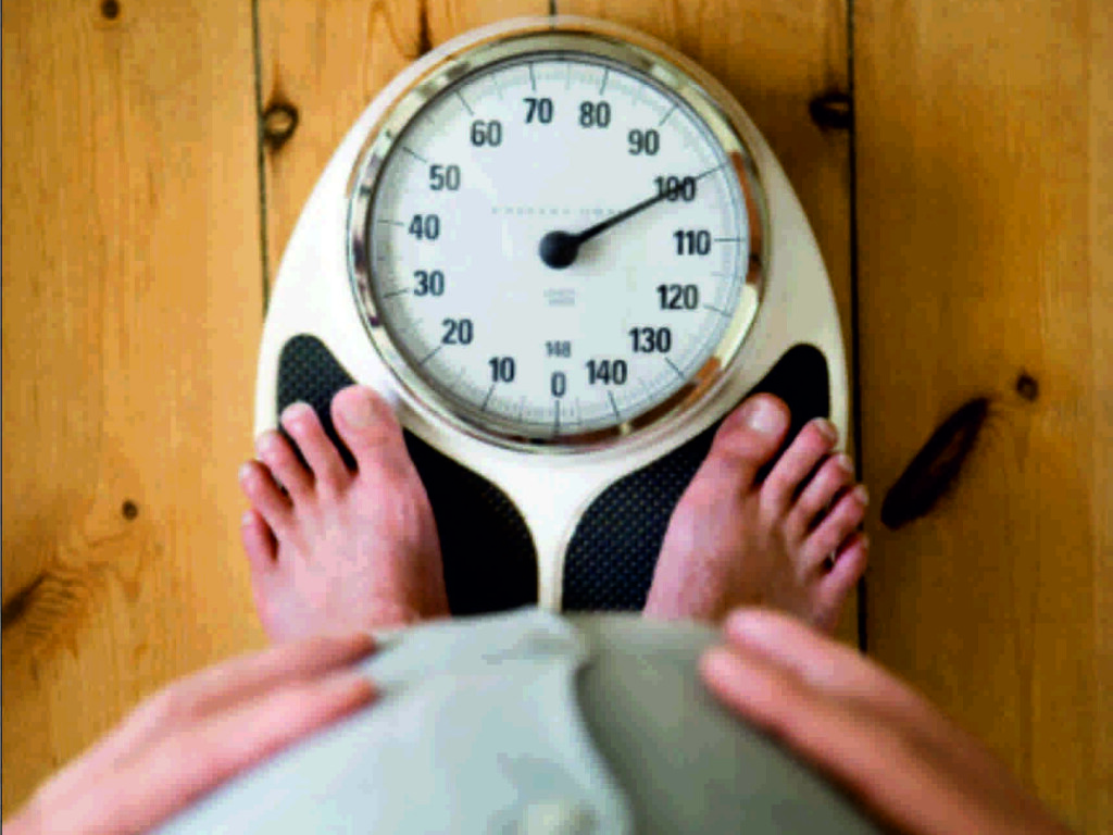 «Вам точно это надо?»: диетолог назвал пошаговый план для похудения к Новому году