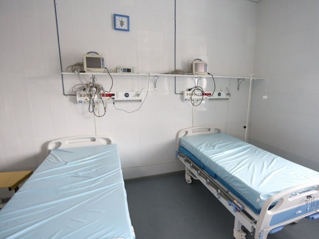 В Киеве готовят дополнительные места в больницах для пациентов с COVID-19