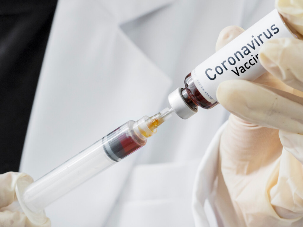 Медик: в Украине нет технологий для создания вакцины от COVID-19 