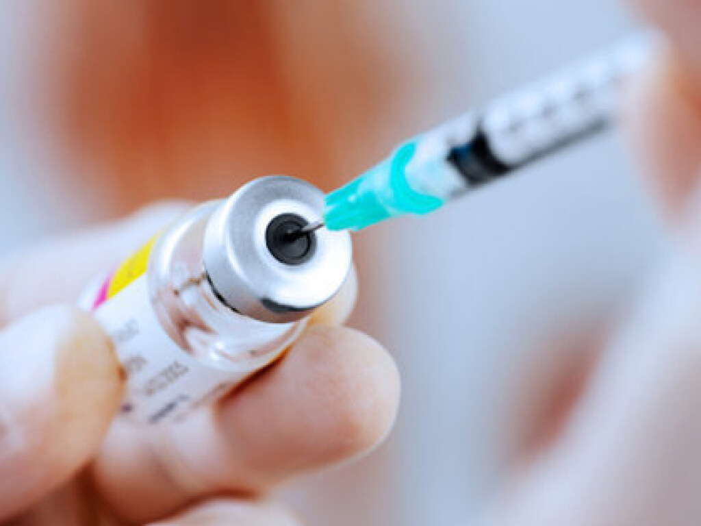 Медик прокомментировал желание властей увеличить число обязательных прививок
