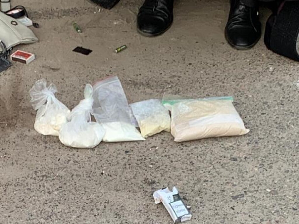 Черкасские полицейские обезвредили банду сбытчиков наркотиков (ФОТО)