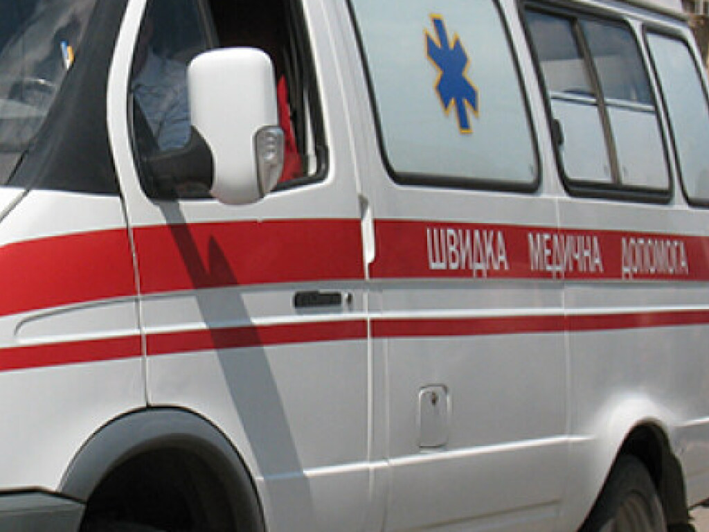 На ДВРЗ в Киеве оборвался лифт с врачами «скорой»