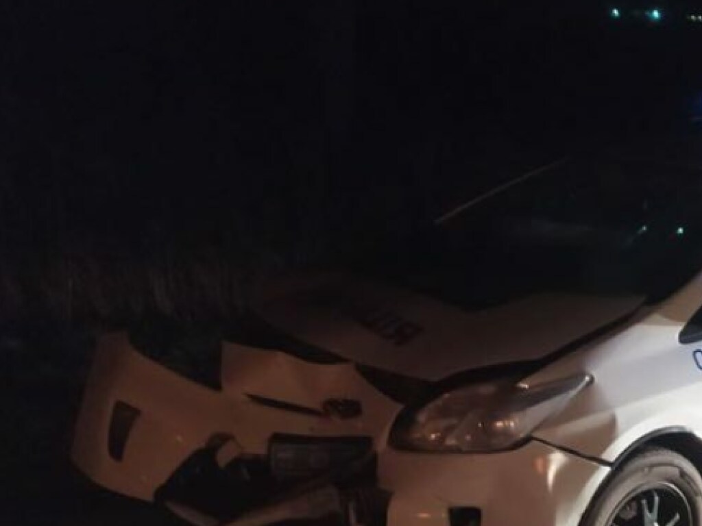 В Кривом Роге офицер Нацгвардии на Peugeot врезался в полицейскую Toyota (ФОТО)