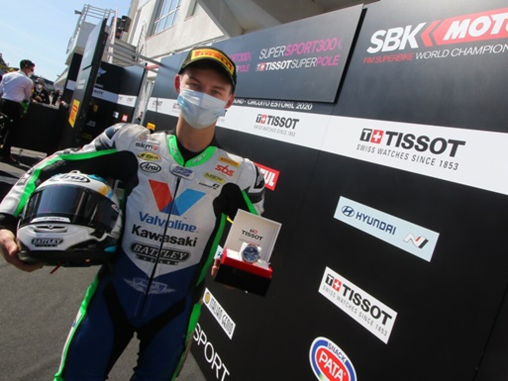Украинский мотогонщик впервые в истории выиграл Суперпоул на чемпионате мира (ФОТО)