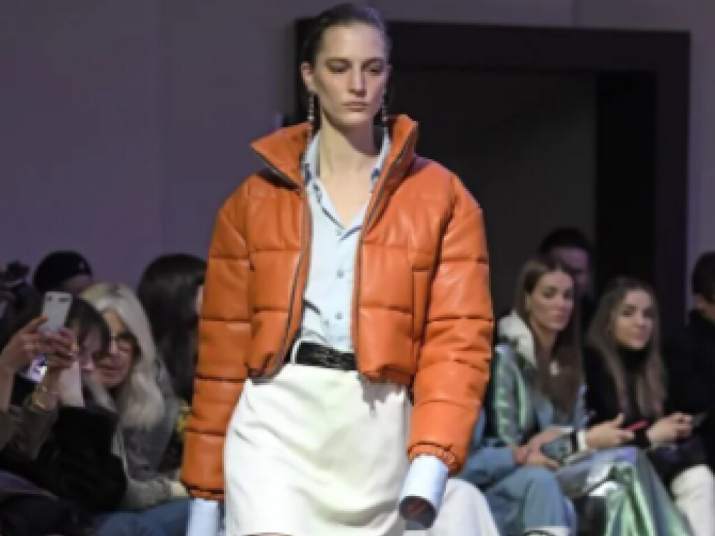 Стилисты назвали пять трендов курток на сезон осень-зима 2020/2021(ФОТО)