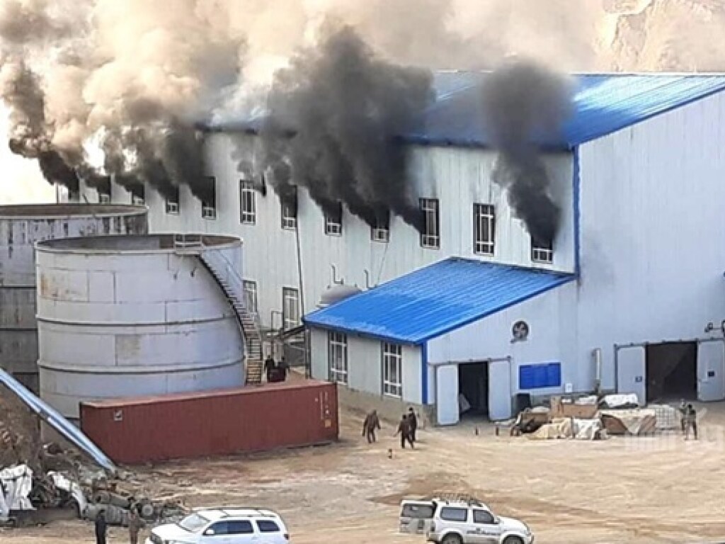 В Кыргызстане произошел пожар на руднике по добыче золота (ФОТО, ВИДЕО)