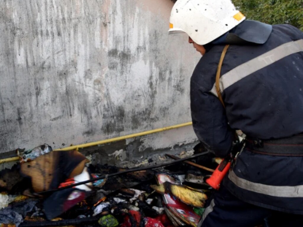 В результате короткого замыкания в Николаеве сгорел дом (ФОТО)