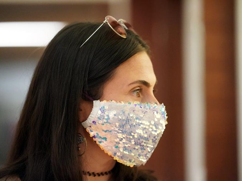 Японские ученые определили самую эффективную защитную маску