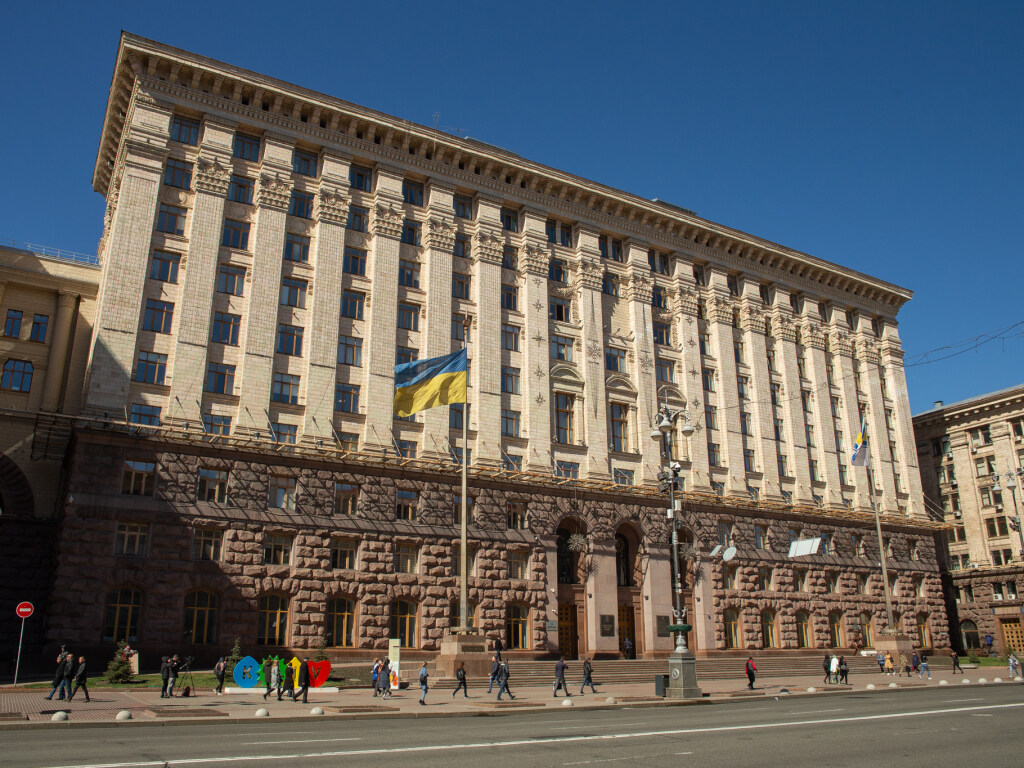 Экзит-пол: На выборах в горсовет Киева лидирует «Удар» и «Евросолидарность»