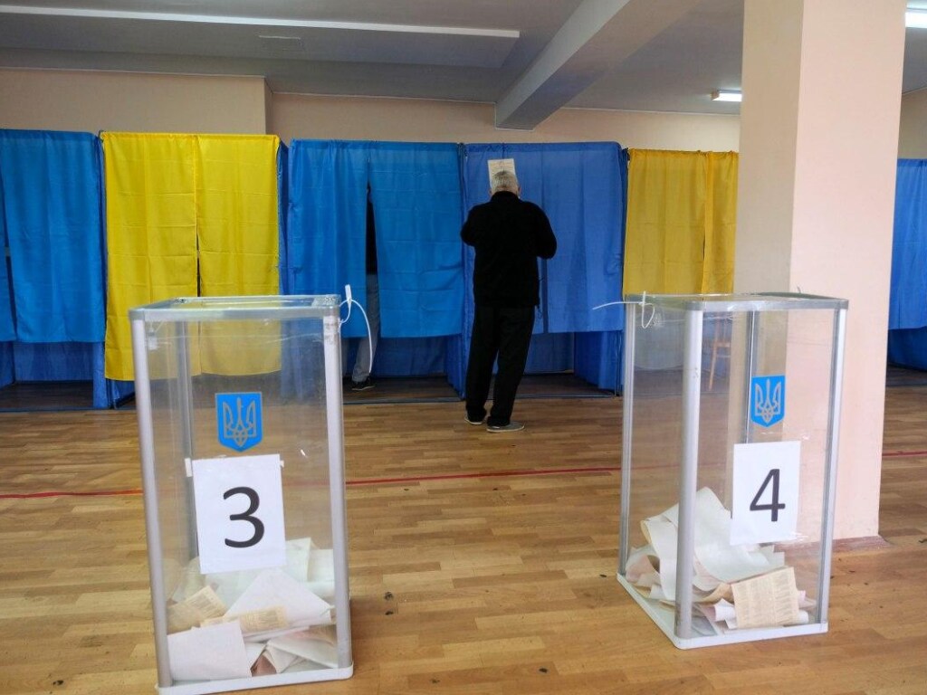 Экзит-пол: На выборах мэра Днепра лидирует Филатов
