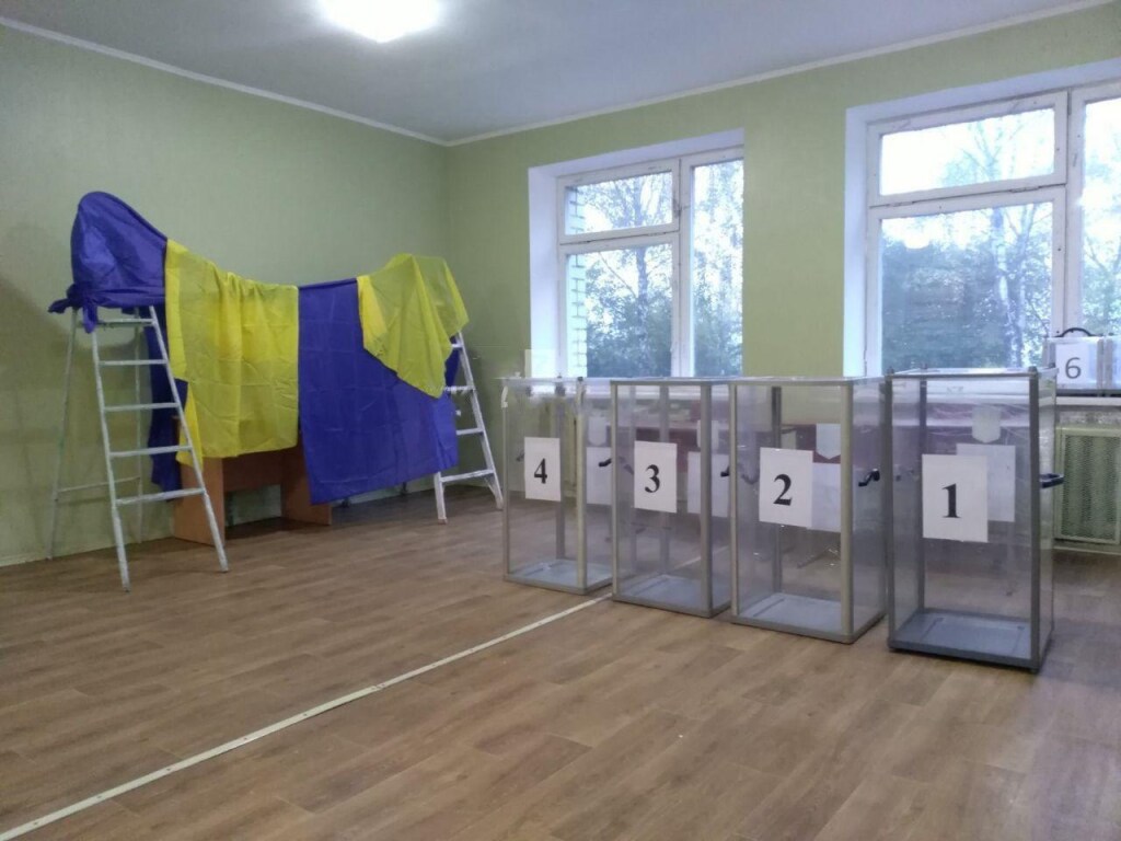 На Луганщине полиция обнаружила схему подкупа избирателей: 500 гривен за голосование в Киевской области