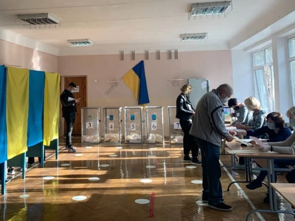 Второй тур выборов мэров в Украине могут перенести на весну – эксперт