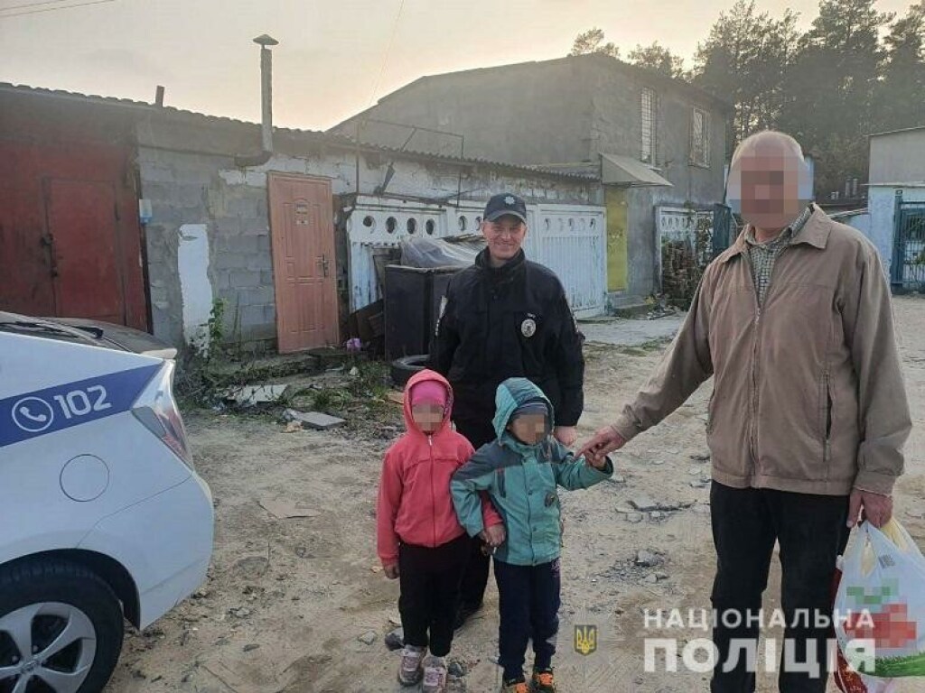 Прошли по лесу около 3 километров: В Киеве объявили в розыск двоих детей (ФОТО)