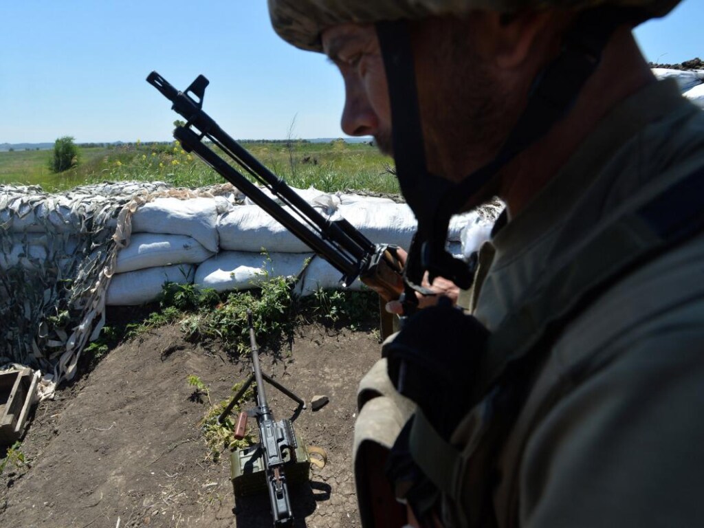 За сутки на Донбассе позиции ВСУ обстреляли 5 раз: 2 погибших