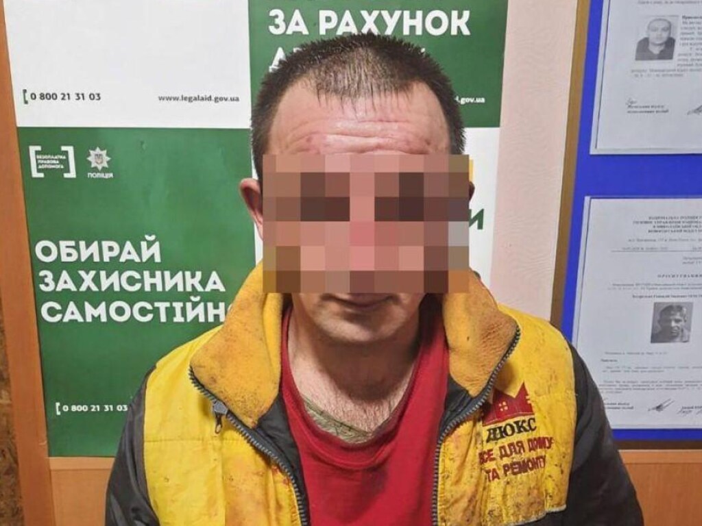 Пьяный житель Николаева облил жену и двоих детей химическим веществом, а потом поджёг (ФОТО)