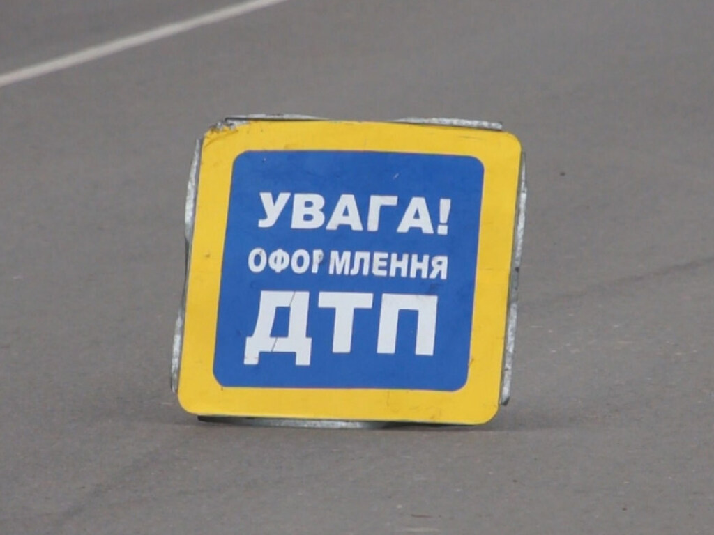 На трассе под Уманью водитель сбил спортсмена