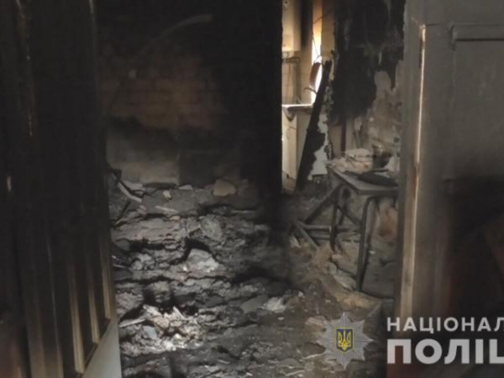 В Одесской области сгорел дом: пожарные нашли трупы матери и сына (ФОТО, ВИДЕО)