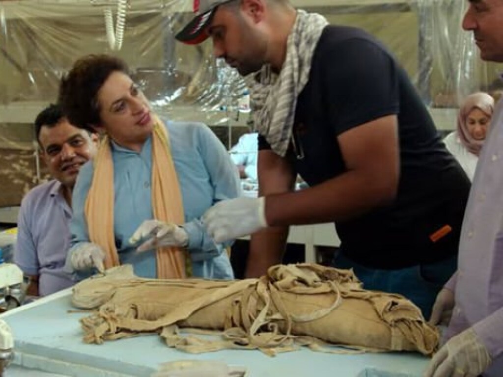 В Египте обнаружили загадочную мумию животного (ФОТО)