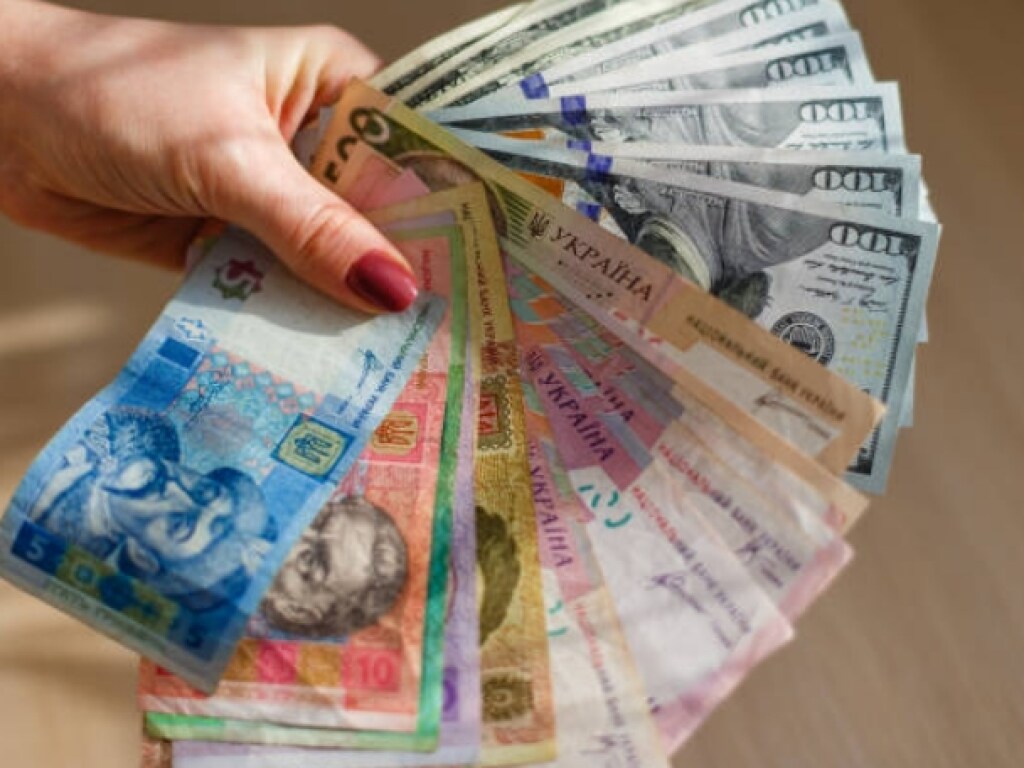 В Николаеве банда мошенников меняла деньги пенсионеров на «сувениры» (ВИДЕО)