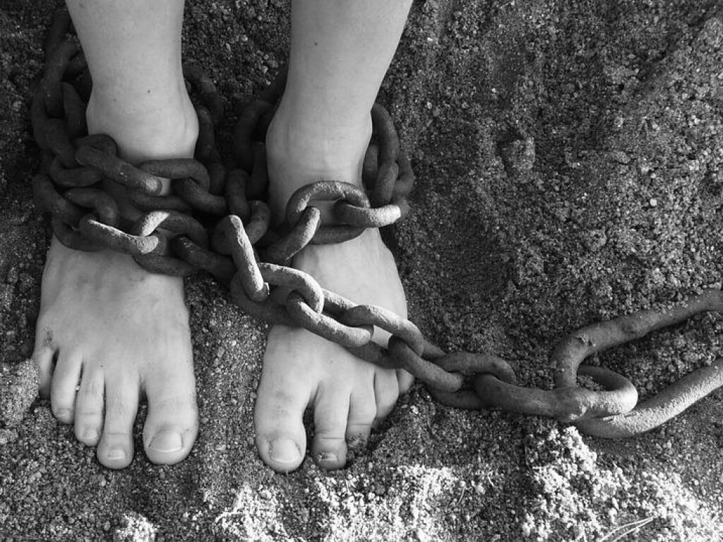В странах Европы разоблачили банды торговцев детьми: задержаны почти 400 подозреваемых
