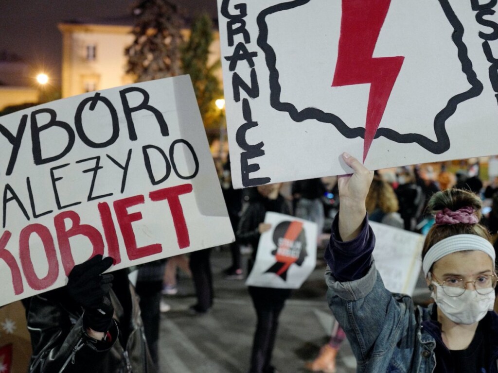 В Польше отложили ужесточение закона об абортах, которое вызвало массовые протесты