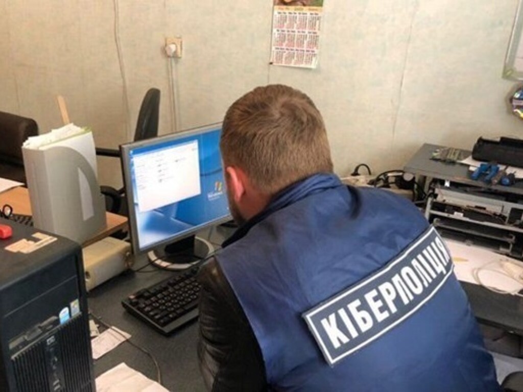 В Киеве раскрыли мошенническое завладение деньгами банка (ФОТО)