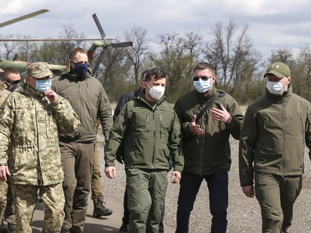 Зеленский о перемирии на Донбассе: абсолютной тишины еще нет