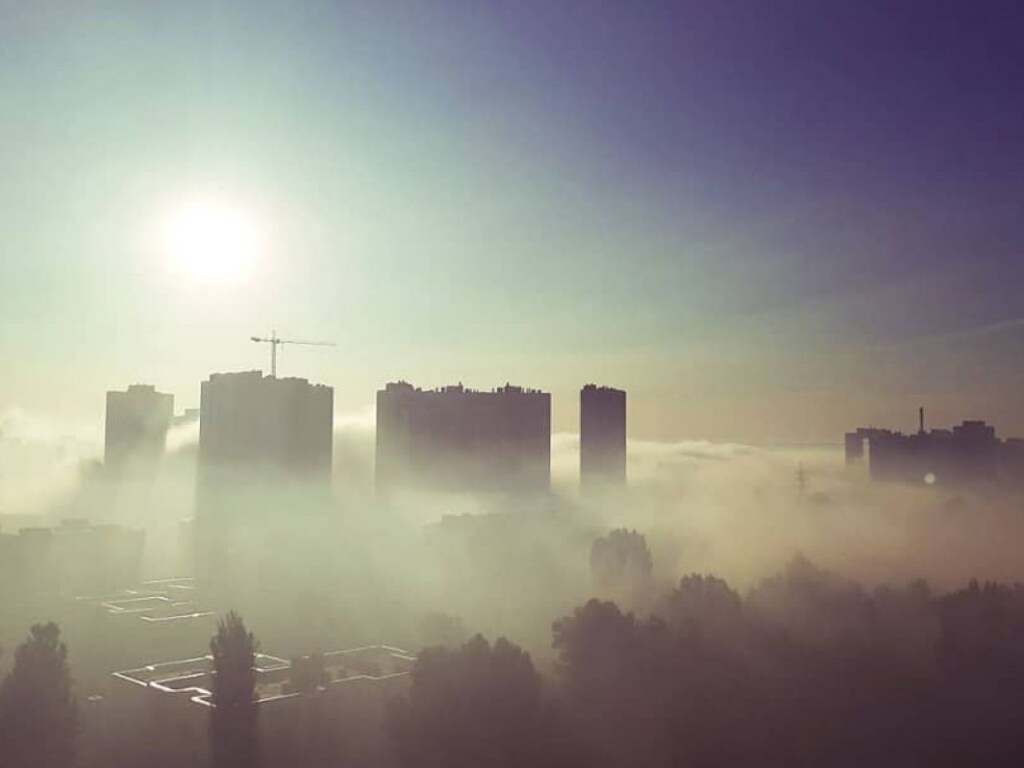 Одессу накрыло густым смогом (ВИДЕО)
