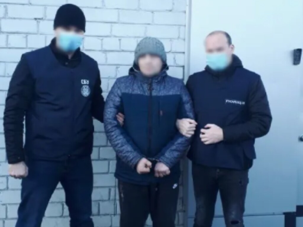 Под Харьковом задержали иностранца, который был международном розыске (ФОТО, ВИДЕО)