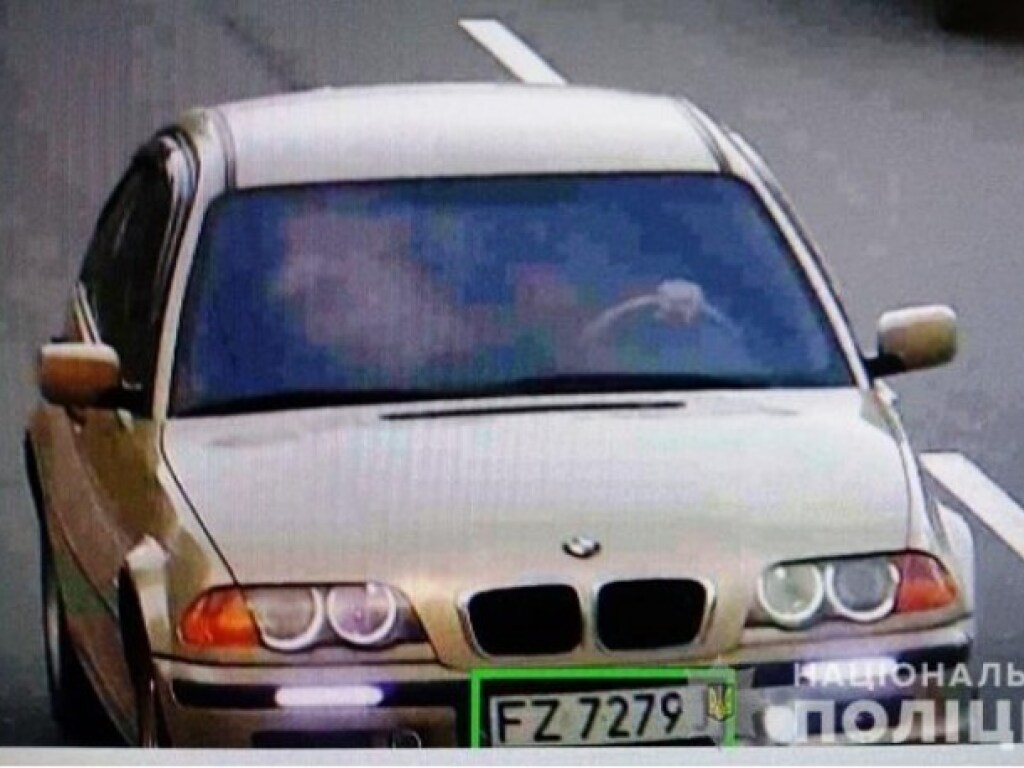 В Виннице водитель BMW насмерть сбил мужчину: виновника аварии объявили в розыск (ФОТО)